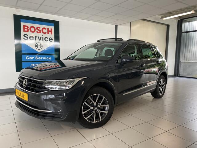 Volkswagen TIGUAN 1.4 TSI eHybrid Business+ Panoramadak /Trekhaak / apple Carplay