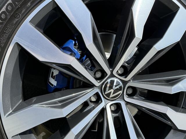 Volkswagen TIGUAN 1.5 TSI 150PK DSG R-LineoPanooACC