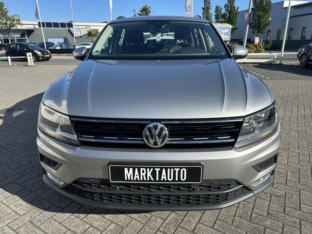 Volkswagen TIGUAN 1.4 TSI ACT Comfortline Trekhaak Navi Adaptive Cruise Parkeersen