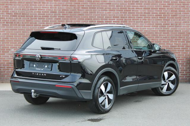 Volkswagen TIGUAN 1.5 eTSI 150PK Life Edition |PANO-DAK|TREKHAAK|IQ.LIGHT|DCC|