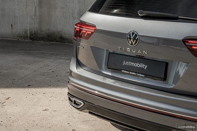 Volkswagen TIGUAN 1.5 TSI R-Line 7p. IQ, ACC, Pano, Lane, Leder, Vol