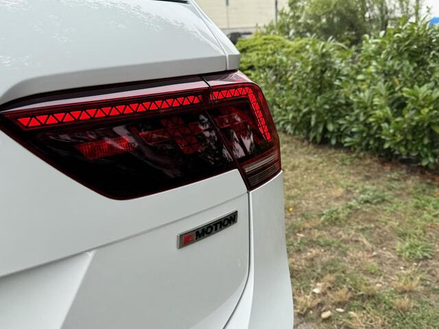 Volkswagen TIGUAN 2.0 TSI 4Motion 180PK DSG R-LineoPanooTrekhaak