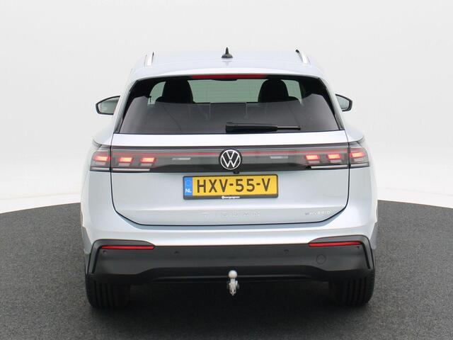 Volkswagen TIGUAN 1.5 eHybrid 204 Pk Automaat Life Edition | Full LED | Trekhaak | Navigatie | Winterpakket | Camera | Adaptive Cruise | 3.691 Km!!