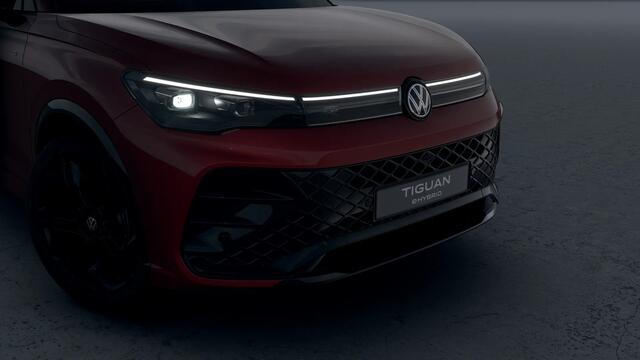 Volkswagen TIGUAN 1.5 eHybrid 204 6DSG R-Line Edition Automaat | Black Style Pakket | Bekleding, leder 'Vienna' incl. stoelventilatie en elektrische bestuurderstoel