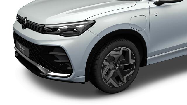 Volkswagen TIGUAN R-Line Edition - eHybrid | 'App-Connect' draadloze smartphone integratie | Automatische afstandsregeling (Adaptive Cruise Control) | Black Style Pakket