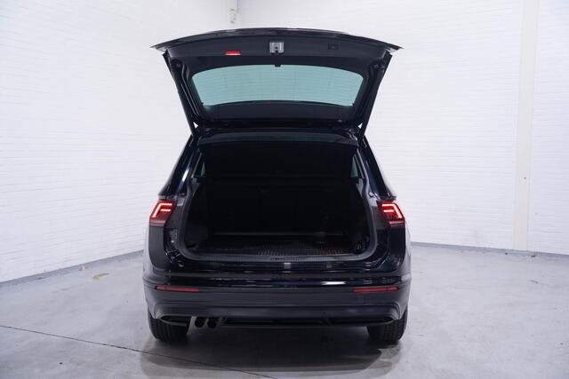Volkswagen TIGUAN 1.4 TSI 125pk Comfortline DAB PDC v+a Groot-Navi electrische achterklep LMV 17"-inch ACC ECC LED-verlichting spiegelpakket verkeersborden-detectie parkeerpakket