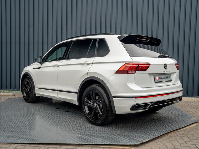 Volkswagen TIGUAN 1.5 TSI R-Line Business | Panodak | Headup | Camera | Prijs Rijklaar!!
