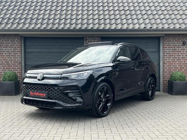 Volkswagen TIGUAN 1.5 eTSI DSG R-Line Pano Blackstyle Trekhaak IQ