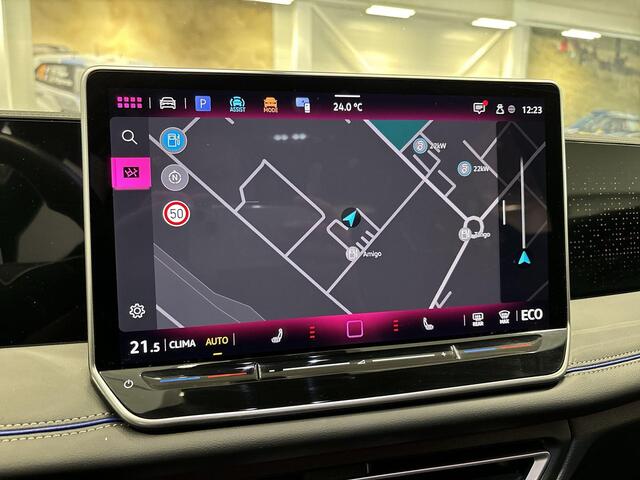 Volkswagen TIGUAN 1.5 204pk DSG eHybrid R-Line Business · Apple/Android Car Play · Camera · Elek. Trekhaak · Massage · Navigatie · 20'' Inch · Garantie t/m 24-10-2028 of 100.000km