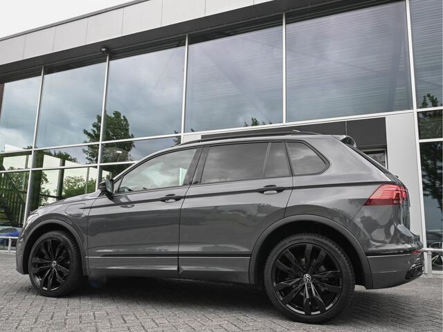 Volkswagen TIGUAN 1.4TSI E-Hybrid 245pk R-Line Pano Head-Up IQ-light 20-Inch Tr-haak Zetels Carbon