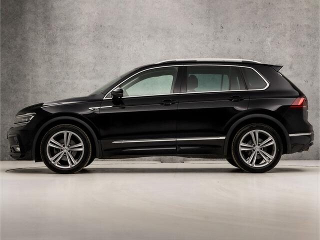 Volkswagen TIGUAN 1.5 TSI ACT R-Line Highline 150Pk Automaat (PANORAMADAK, DIGITAL COCKPIT, APPLE CARPLAY, ELEK SPORTSTOELEN, LEDER, STOELVERWARMING, CAMERA, GETINT GLAS, KEYLESS, LED, ELEK ACHTERKLEP, PARKEER ASSISTENT, NIEUWSTAAT)