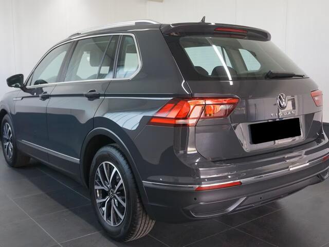Volkswagen TIGUAN 2.0 TDI 150 PK DSG ACC Zwenkbare Trekhaak LED Navi Camera