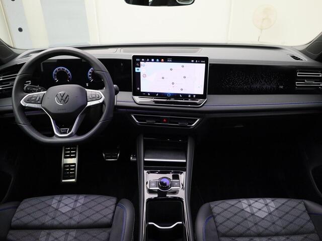 Volkswagen TIGUAN 1.5 eTsi 150pk DSG R-Line Edition · 360 Camera · Keyless · IQ.Light · Alarm · Massage · Elek. Achterklep · Dodehoek Detectie · 19'' Inch ·