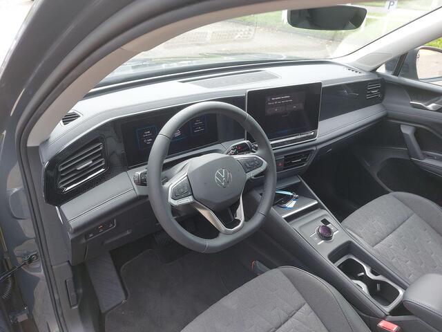 Volkswagen TIGUAN 1.5 eHybrid Life Edition 204PK l Assistance plus l Panoramadak l 19" Catania l Design pakket