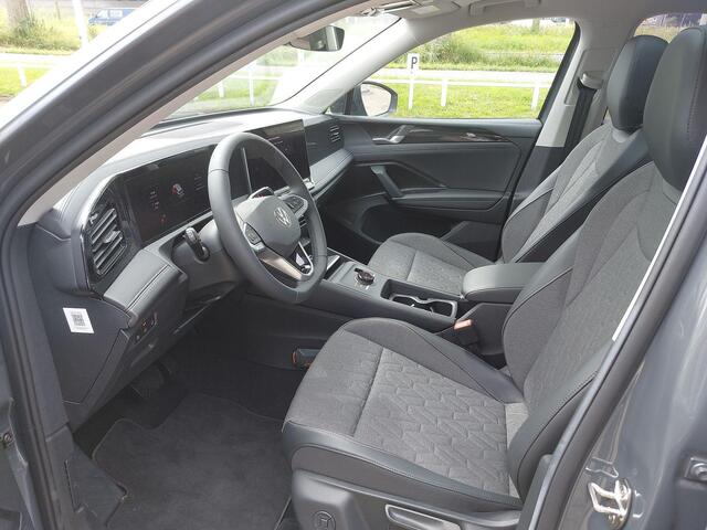 Volkswagen TIGUAN 1.5 eHybrid Life Edition 204PK l Assistance plus l Panoramadak l 19" Catania l Design pakket