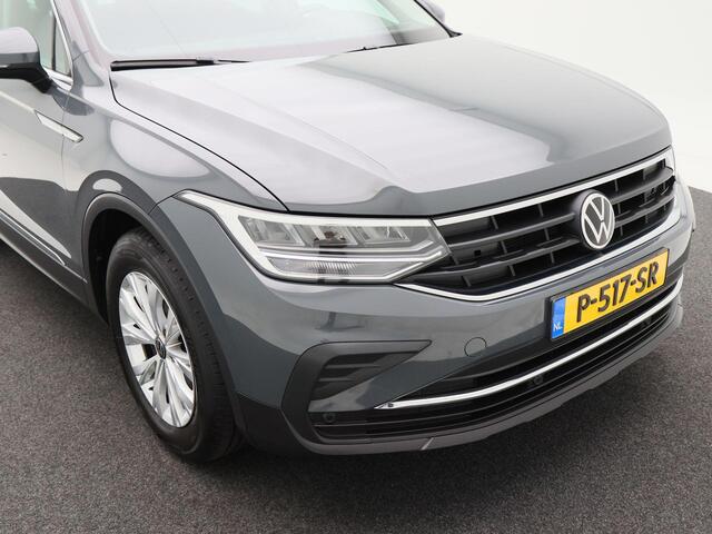 Volkswagen TIGUAN 1.5 TSi 150 Pk Automaat Life Business | Camera | Carplay | Elektrische Achterklep | Privacy Glass | Stoel Verwarming | Navigatiesysteem | 17 Inch
