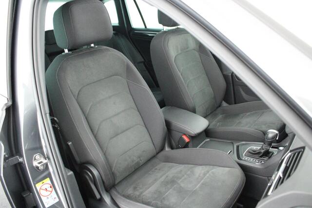 Volkswagen TIGUAN 1.5 TSI 150pk DSG ACT R-Line Highline Trekhaak 360Camera Keyless Stoelverwarming Massage Panoramadak