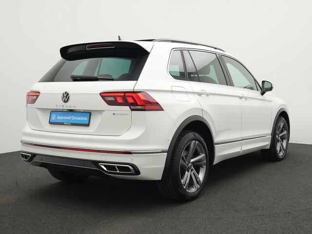 Volkswagen TIGUAN 1.4 TSI eHybrid 245 pk DSG R-Line Business | Panoramadak | IQ Light | Standkachel | Stoel-/stuurverwarming | Achteruitrijcamera | 19 inch