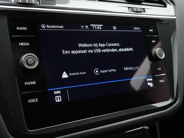 Volkswagen TIGUAN 1.4 TSI eHybrid 245 pk DSG R-Line Business | Panoramadak | IQ Light | Standkachel | Stoel-/stuurverwarming | Achteruitrijcamera | 19 inch