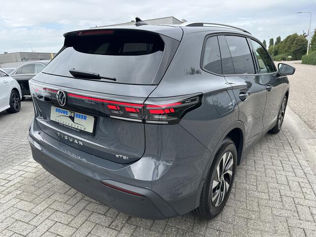 Volkswagen TIGUAN 1.5 eTSI Life Navi | Camera | Dodehoek