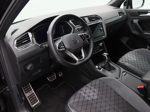Volkswagen TIGUAN 1.4 TSi 245 Pk Automaat eHybrid R-Line Business+ | Carplay | Matrix LED | Elektrische Achterklep | Camera | Adaptive Cruise | Sensoren | 20 Inch