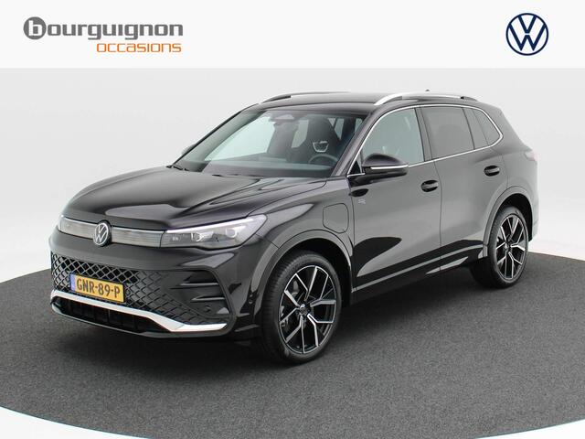 Volkswagen TIGUAN 1.5 eHybrid 272 Pk Automaat R-Line Business | LED | Camera | Climate Control | Carplay | Adaptive Cruise | privacy Glass | 20 Inch | 6.992 Km!!