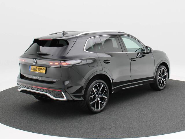 Volkswagen TIGUAN 1.5 eHybrid 272 Pk Automaat R-Line Business | LED | Camera | Climate Control | Carplay | Adaptive Cruise | privacy Glass | 20 Inch | 6.992 Km!!