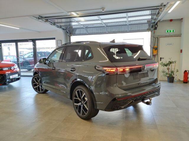 Volkswagen TIGUAN 1.5eTSI R-LINE PANO-DAK/TREKHAAK/HUD/CAMERA/E-KLEP