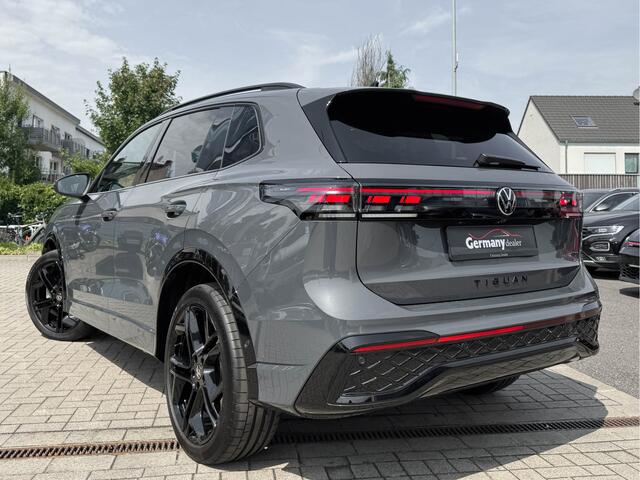 Volkswagen TIGUAN 272pk 1.5 eHybrid R-Line Edition Delphin! Pano 20-Inch Keyless E-Trekh Uitlaatsound VOL!