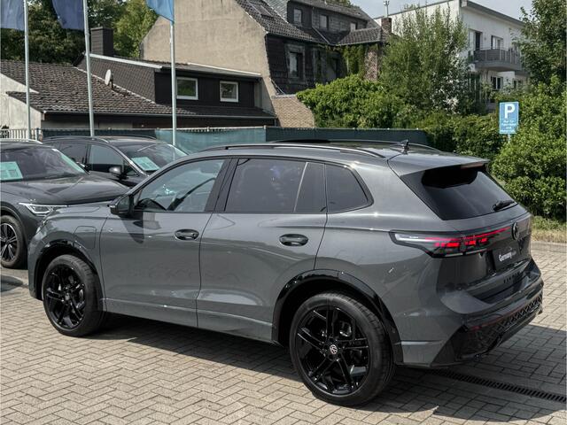 Volkswagen TIGUAN 272pk 1.5 eHybrid R-Line Edition Delphin! Pano 20-Inch Keyless E-Trekh Uitlaatsound VOL!