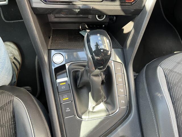 Volkswagen TIGUAN 1.4 TSI eHybrid 2X R-Line / AUTOMAAT/ 245 PK/ APP-CONNECT/ STUUR+STOEL VERWARM./ ELEK. ACHTERKLEP/ PARK.SENSOR.V+A/ ACC/ DIGITAL DASH/ DODE HOEK/ KEYLESS/ NAVI/ DAB/ CLIMA/ LED/ ISOFIX