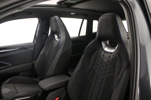 Volkswagen TIGUAN R-Line Edition 1.5 TSI eHybrid 272pk DSG Automaat Trekhaak, Black Style, Panoramadak, Adaptive cruise control, Elektrische achterklep, Achteruitrijcamera