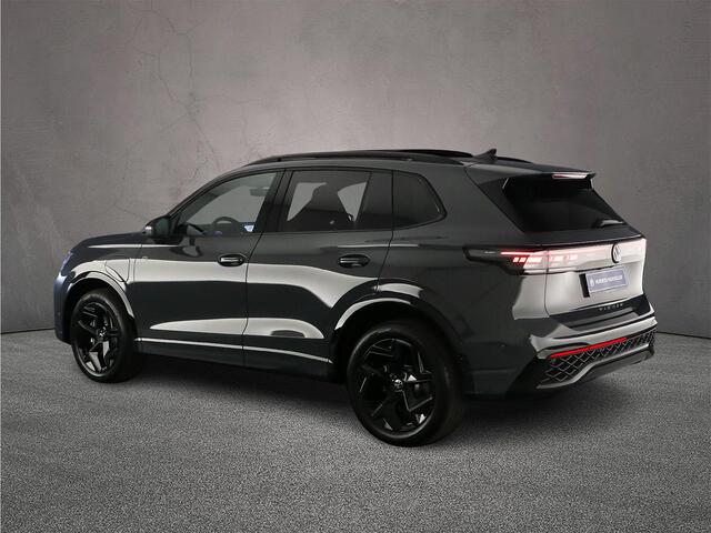 Volkswagen TIGUAN R-Line Edition 1.5 TSI eHybrid 272pk DSG Automaat Trekhaak, Black Style, Panoramadak, Adaptive cruise control, Elektrische achterklep, Achteruitrijcamera