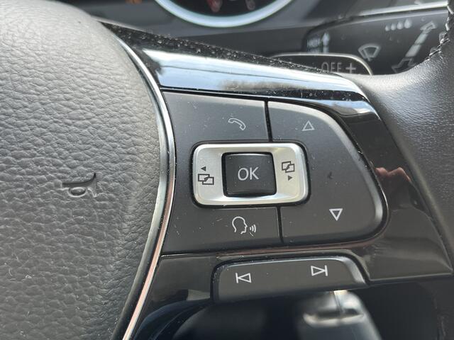 Volkswagen TIGUAN Allspace 1.4 TSI Comfortline Business 7p. | Pano | Trekhaak | Stoelverwarming | Navi | ACC | App-connect | Elek. achterklep | All-seasons |