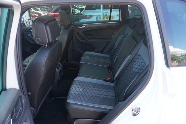 Volkswagen TIGUAN 1.4 TSI eHybrid R-Line Business+ Trekhaak | HUD | Pano | Camera * All in prijs *