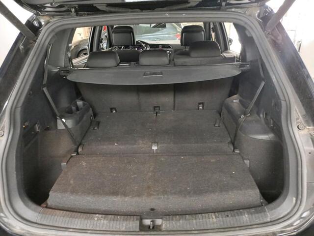 Volkswagen TIGUAN Allspace 1.5 TSI Highline Business R 7p. / R-Line Exterieur / LED / Virtual Cockpit / Elek. Zwenkbare Trekhaak / Elek Achterklep / Camera / 19" LMV