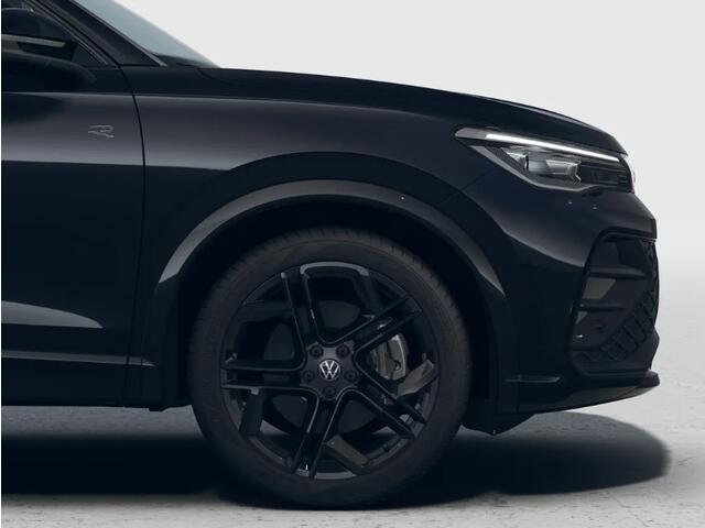 Volkswagen TIGUAN R-Line Edition 1.5 eHybrid 204 pk 6 versn. DSG · Blackstyle pakket · Comfort pakket · Trekhaak inklapbaar, met elektrische ontgrendeling, incl. aanhangermanoeuvreerhulp Trailer Assist ·