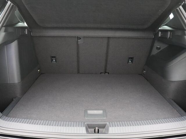 Volkswagen TIGUAN 1.5 eHybrid R-Line Edition Lederen bekleding, Panoramadak, York 20" LMV, Navigatie, Adaptive Cruise Control, Assistentiepakket