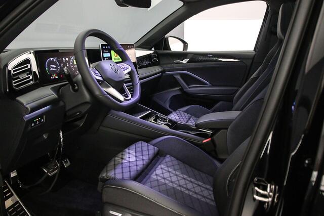 Volkswagen TIGUAN R-Line Edition 1.5 TSI eHybrid 272pk DSG Automaat Trekhaak, Panoramadak, Adaptive cruise control, Black Style, Achteruitrijcamera, Elektrische achterklep