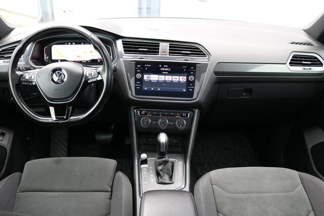 Volkswagen TIGUAN 1.5 TSI ACT Highl Business R Black style Xenon Led Navi Camera T-haak Bj:2020