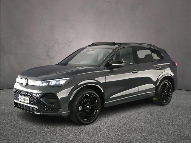 Volkswagen TIGUAN R-Line Edition 1.5 eTSI 150pk DSG Automaat Trekhaak, Panoramadak, Harman Kardon audio, Navigatie, Adaptive cruise control, Elektrische achterklep, Achteruitrijcamera