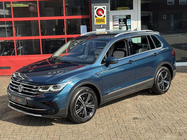 Volkswagen TIGUAN 1.5 TSI Elegance *TREKHAAK/NAVI/CAMERA*