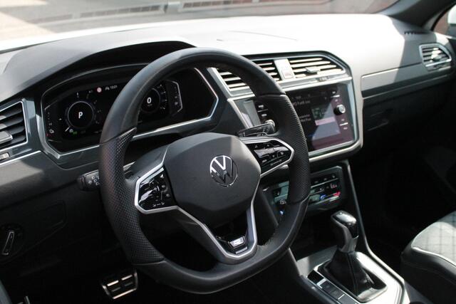 Volkswagen TIGUAN 1.4 TSI eHybrid R-Line Business+ | Pano | Trekhaak | Carplay