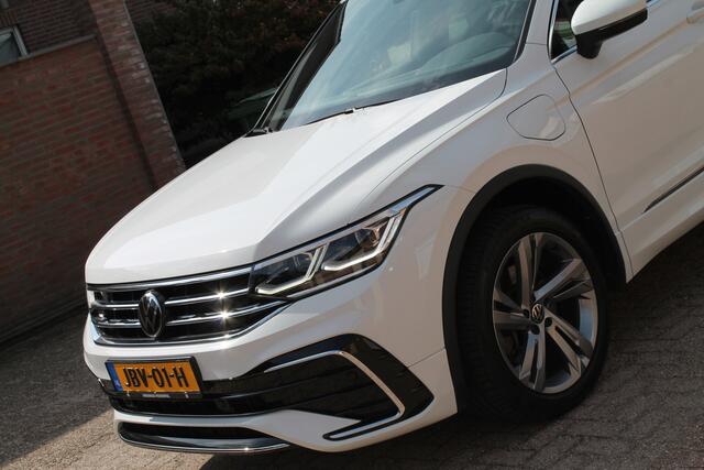 Volkswagen TIGUAN 1.4 TSI eHybrid R-Line Business+ | Pano | Trekhaak | Carplay