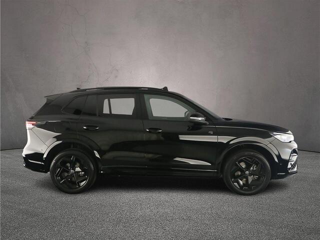 Volkswagen TIGUAN R-Line Edition 1.5 TSI eHybrid 272pk DSG Automaat Trekhaak, Black Style, Panoramadak, Adaptive cruise control, LED koplampen, Achteruitrijcamera