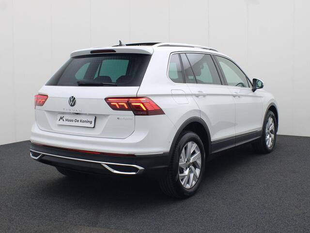 Volkswagen TIGUAN 1.4TSIeHybrid 180kW/245PK Elegance DSG · Panoramadak · Apple/Android · Camera + Parkeersensoren · Garantie tot juli 2028 of 100000km.