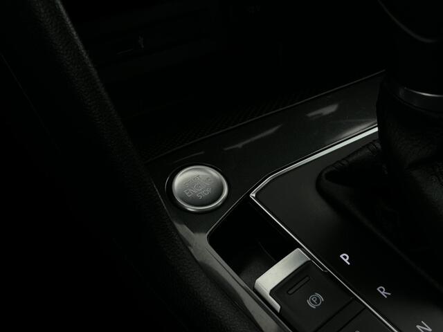 Volkswagen TIGUAN 1.4 TSI 150pk DSG 4Motion Highline Trekhaak Camera Virtual Cockpit Stoelverwarming Led Keyless Navigatie