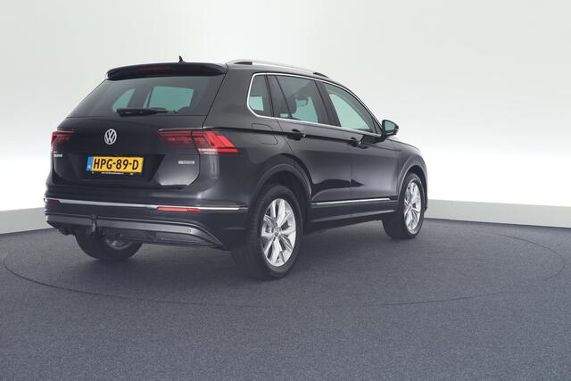 Volkswagen TIGUAN 1.4 TSI 150pk DSG 4Motion Highline Trekhaak Camera Virtual Cockpit Stoelverwarming Led Keyless Navigatie