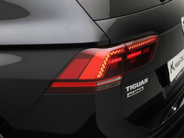 Volkswagen TIGUAN Allspace 1.5 TSI Highline Business R 7p. Panoramadak · Trekhaak · Camera + Parkeersensoren ·