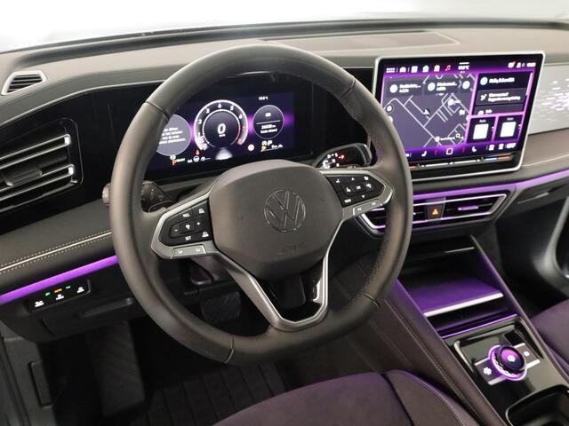 Volkswagen TIGUAN 1.5 TSI Elegance 150 pk Automaat (DSG) | Navigatie | Elektr. trekhaak | Parkeersensoren (Park assist) | Rondomzicht camera | Matrix LED koplampen | Stoelverwarming |